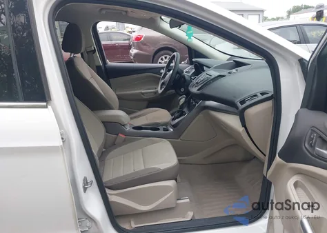 2013 Ford Escape Se z USA, uszkodzony, nr VIN 1FMCU0G95DUC11906